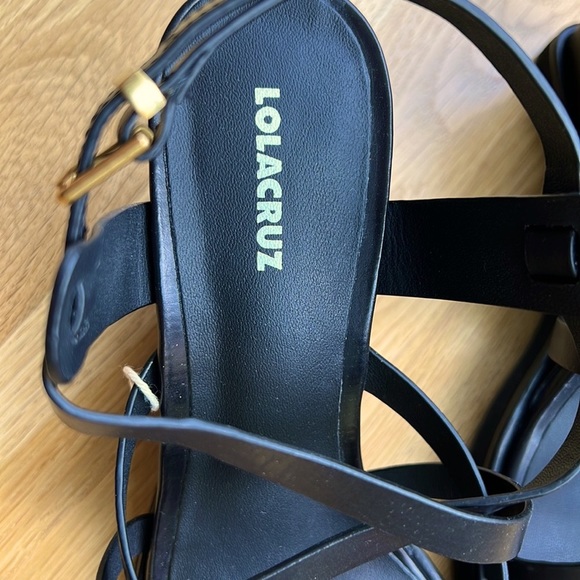 NWT Lola Cruz Wedge Sandals. Authentic! Black leather. Size 10. W/Box & Dust bag - Picture 4 of 8